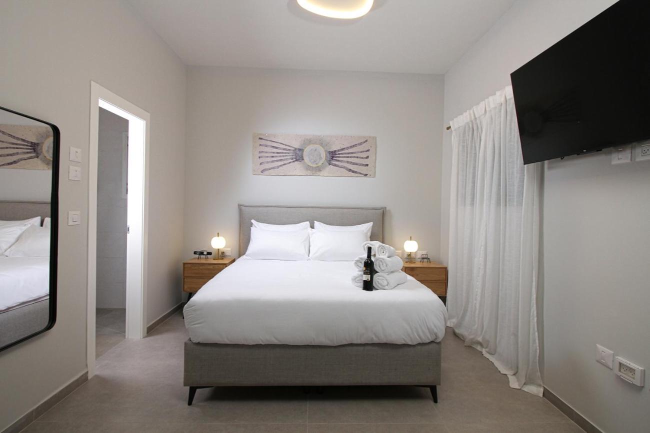 Villa 49 Boutique Zikhron Ya'akov Exterior foto